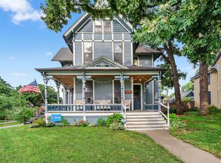 1052 26th St, Des Moines, IA 50311