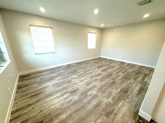 5th image of 2591 NE 55th Ct APT 205