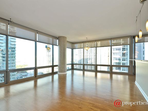 Living Room / Dining Room