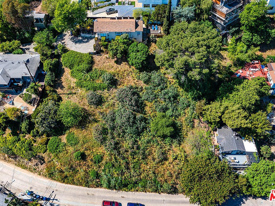 1st image of 2231 Moore St