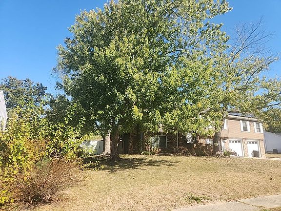 3rd image of 526 Brentwood Rd