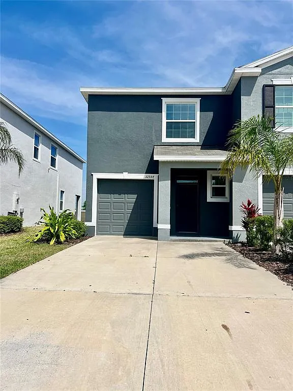 3 bed, 2.5 bath, 1758 sqft, $2,150 — Photo 1