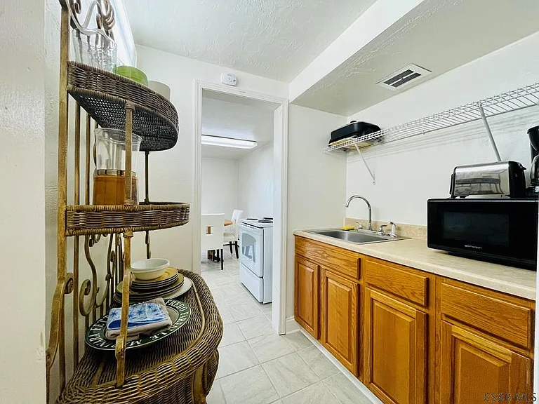 907 Old Scalp Ave #224 — Photo 4