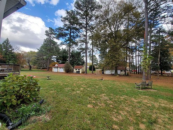 5th image of 7263 Mayetta Dr
