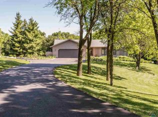 48010 Woodsong Pl, Sioux Falls, SD 57108