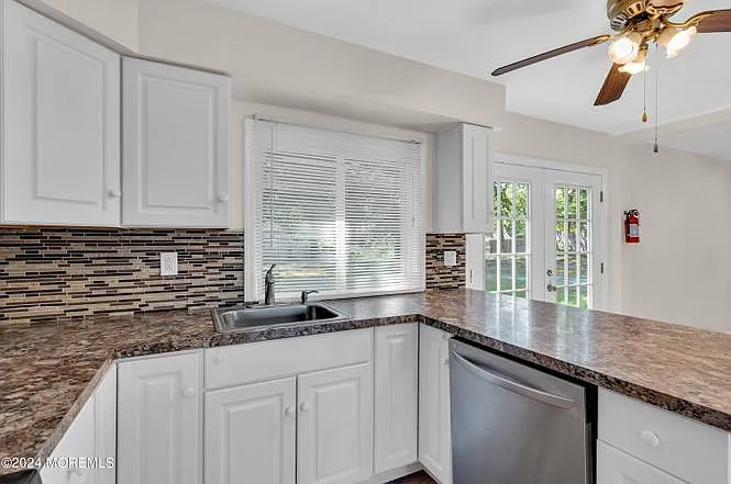 899 Nantucket Ct — Photo 12