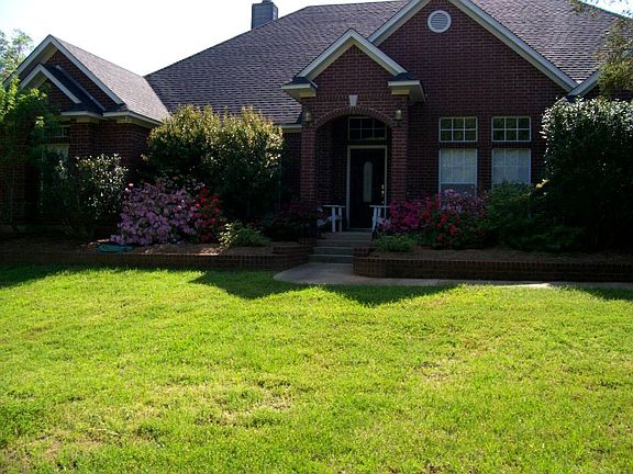 2nd image of 14667 Faircroft Dr