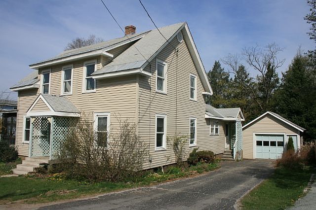 2nd image of 10 School St