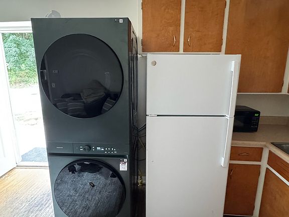 4th image of 6081 E Henrietta Rd #3