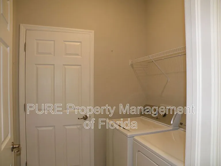 9176 Glenforest Dr — Photo 11