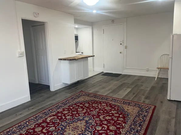 500 Linwood Drive image 3 of 10