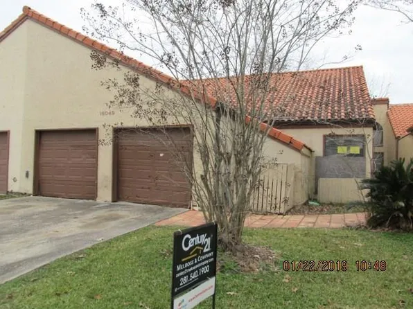 16049 Golf Club Dr, Crosby, TX 77532