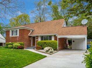 6904 Gilbert St, Springfield, VA 22150