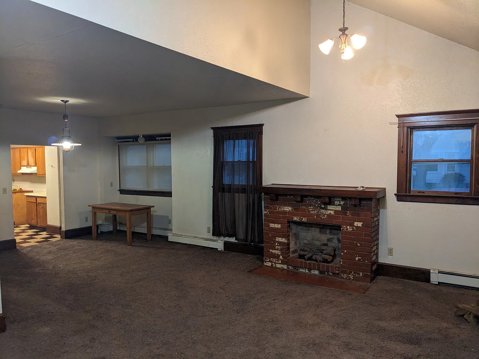 3376 Glenwood Ave — Photo 2
