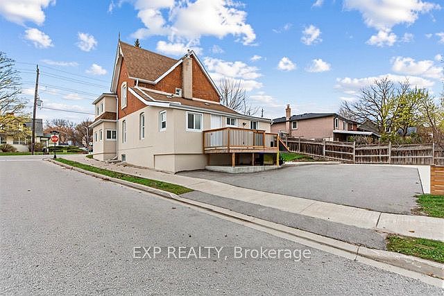 1st image of 79 Barrie St