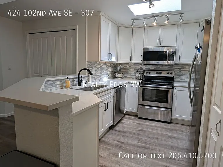 424 102nd Ave SE #307 — Photo 7