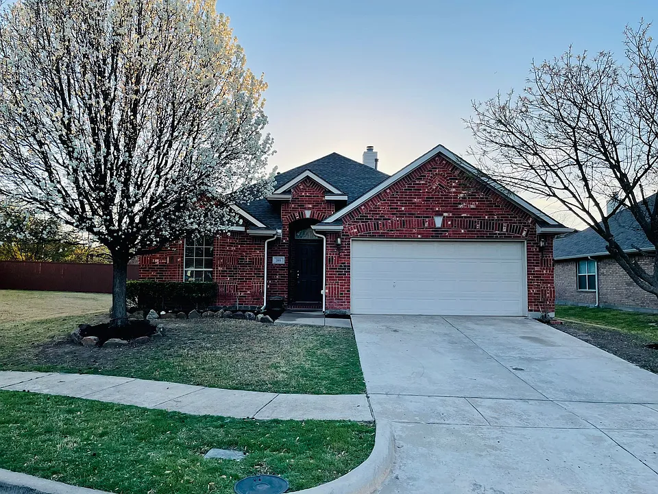 205 Mapleshade Dr