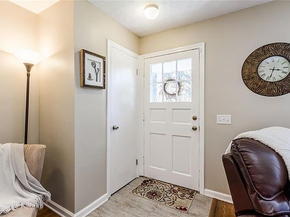 3rd image of 268 Park Lane Dr