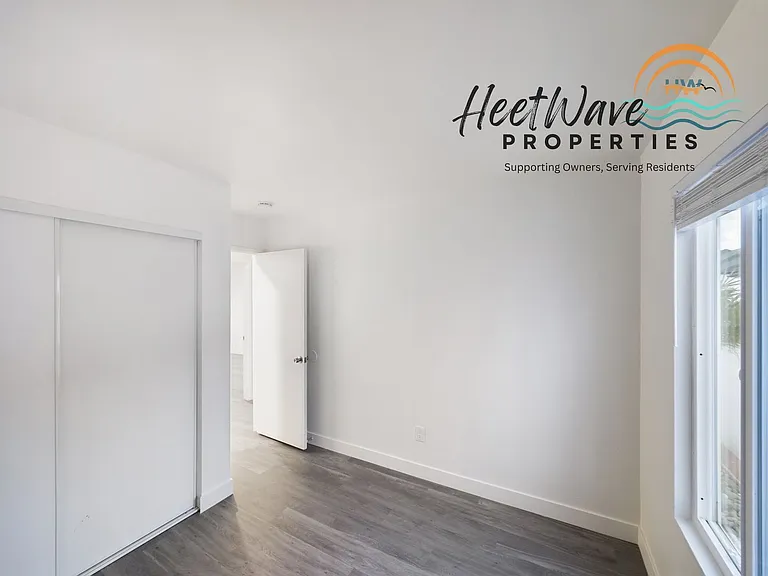 6752-6770 Solita Ave — Photo 17