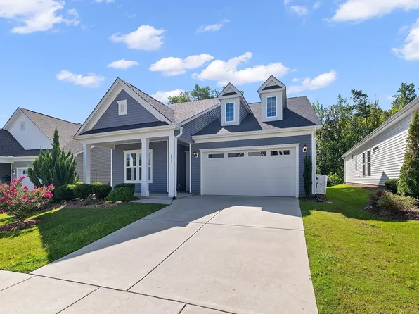 286 Warm Wind Dr, Clayton, NC 27527
