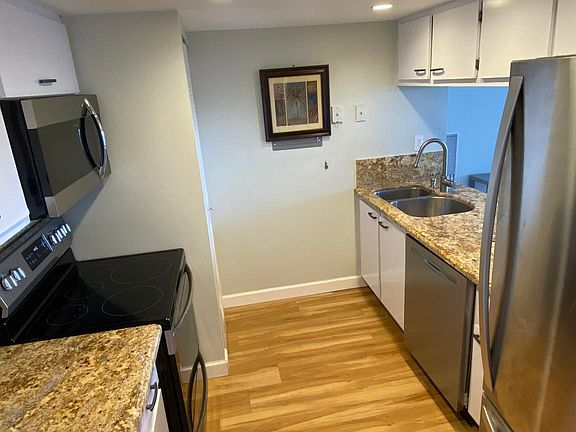 5th image of 7601 E Treasure Dr APT 1423