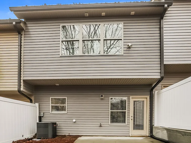247 Turtle Creek Dr — Photo 16
