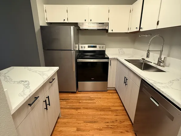 15827 NE Glisan St #12, Portland, OR 97230