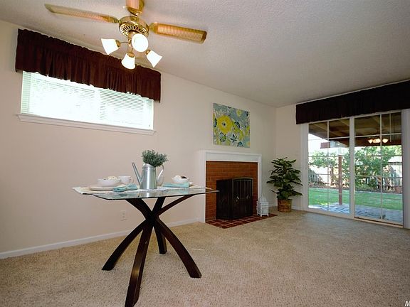 5th image of 2412 McGregor Dr