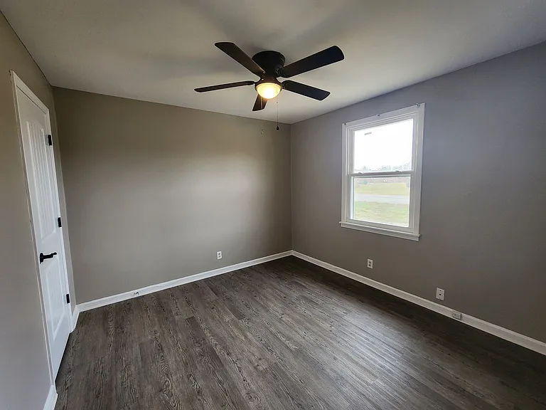 145 Tandy Dr — Photo 7
