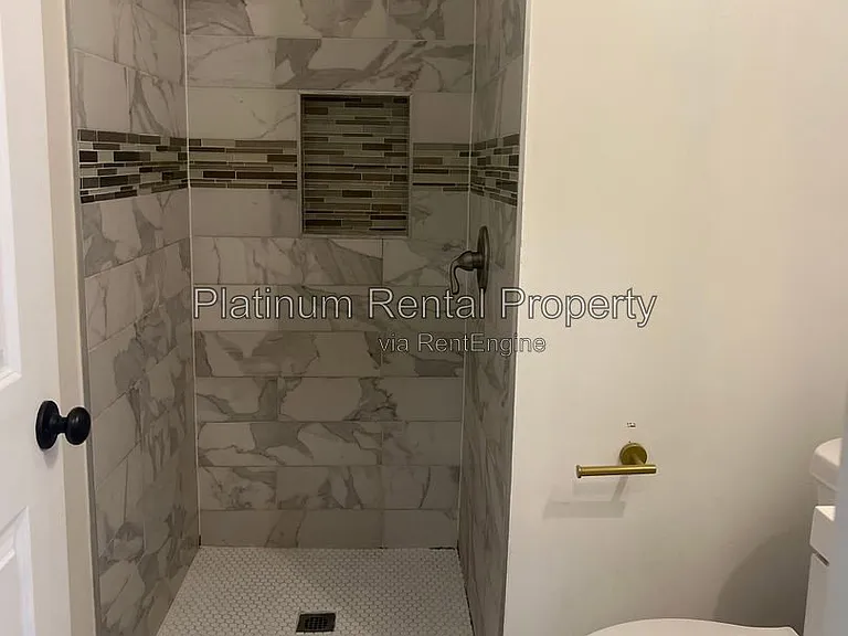223 Fletcher St SW — Photo 10