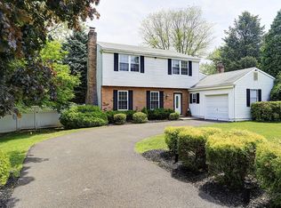 6370 Bowen Rd, Bensalem, PA 19020