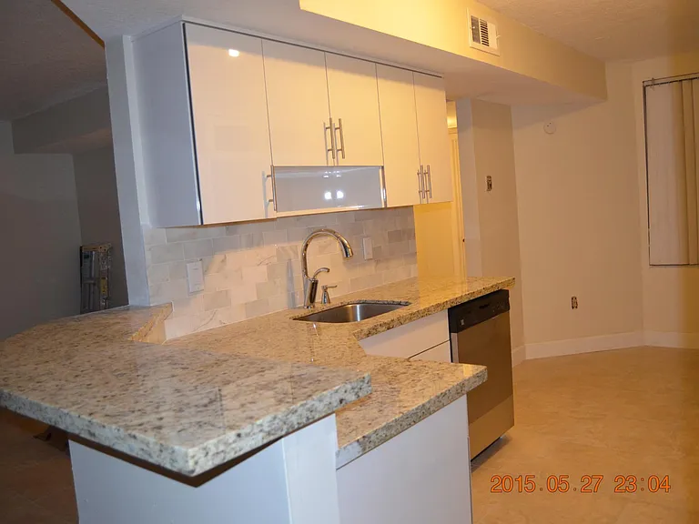 9617 SW 152nd Ave — Photo 5