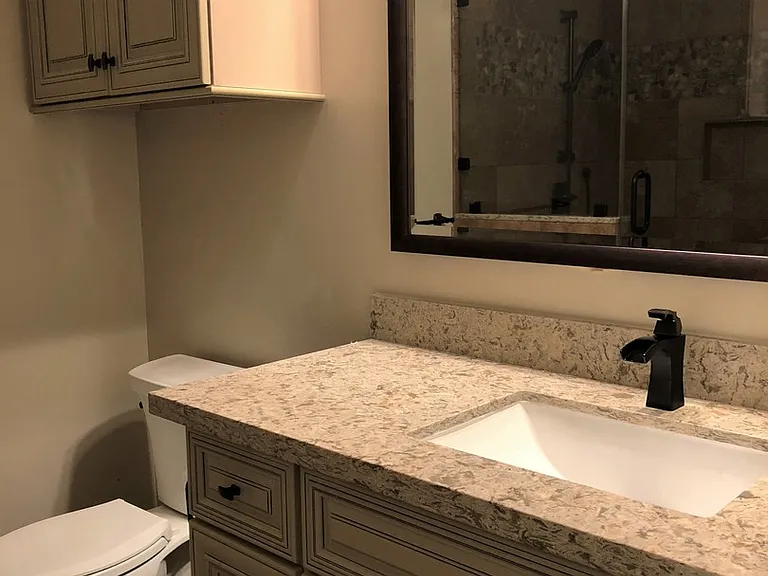 Copper Chase Luxury Apartments — Photo 24