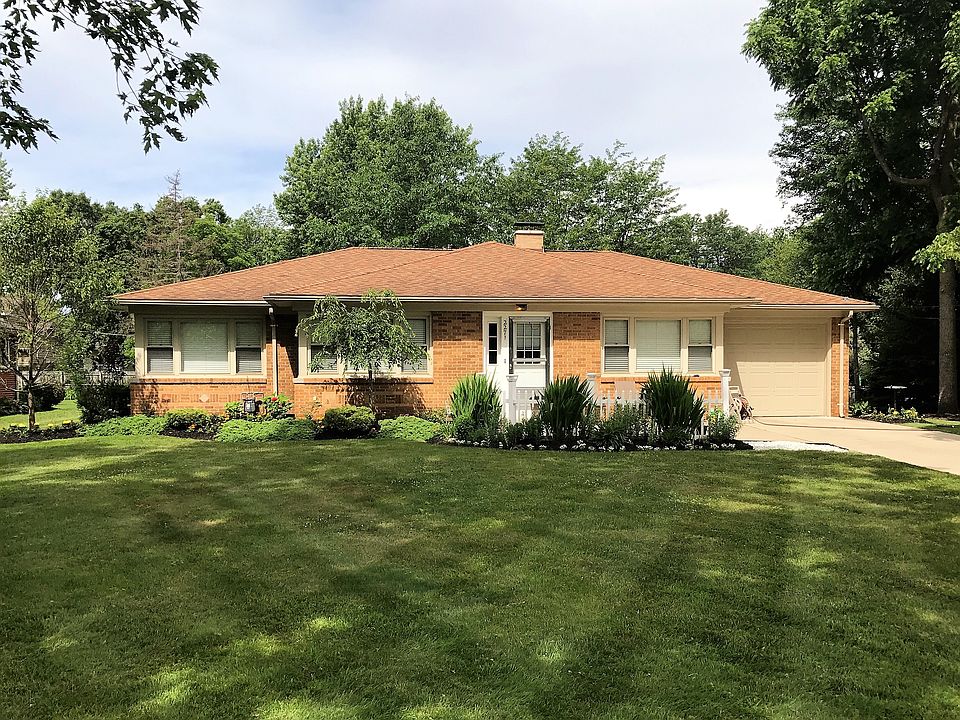 1st image of 2271 Como Park Blvd