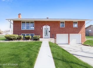 733 N Rohlwing Rd, Palatine, IL 60074