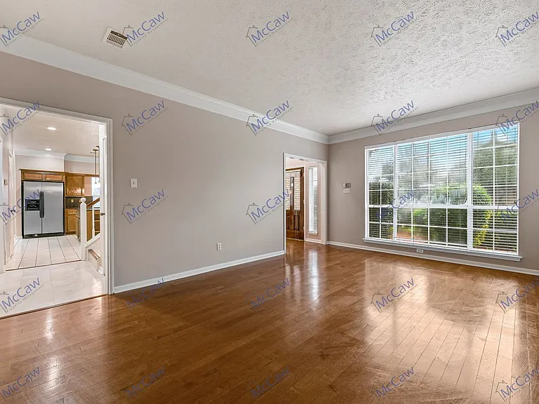 3211 Wessex Cir — Photo 6