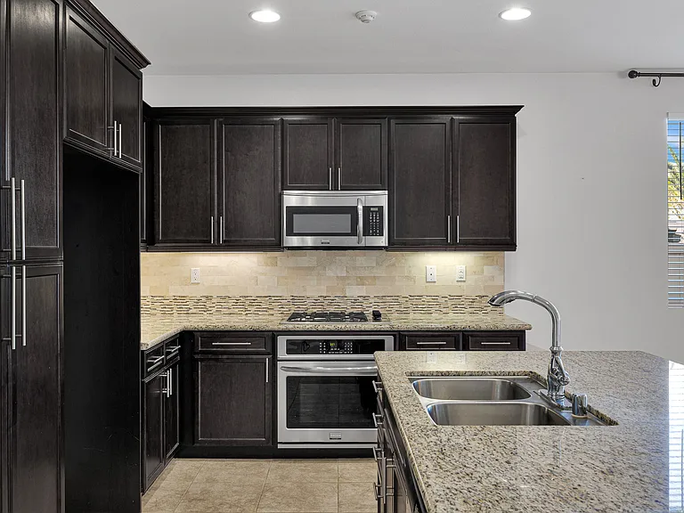 43826 Countryside Dr — Photo 4