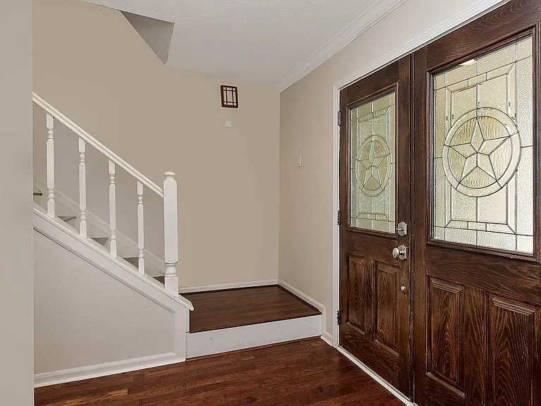27 Berryfrost Ln — Photo 3