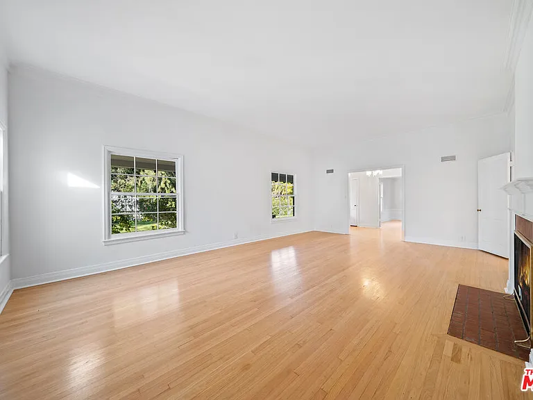 109 Homewood Rd — Photo 7