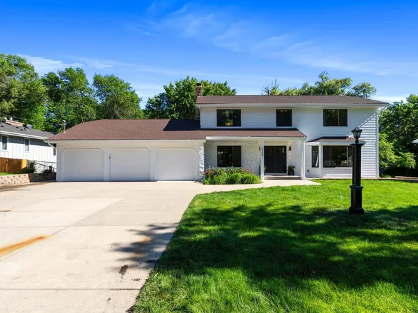 5704 Dewey Hill Rd, Edina, MN 55439