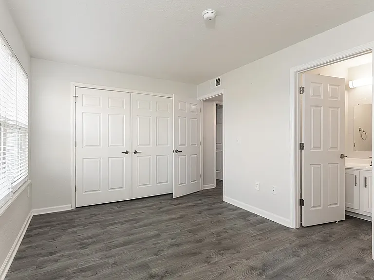 3833 Hoosier Woods Ct — Photo 24