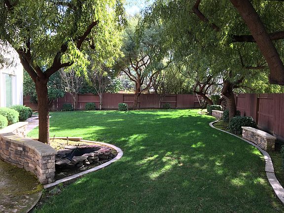 3rd image of 671 Grand Teton Dr