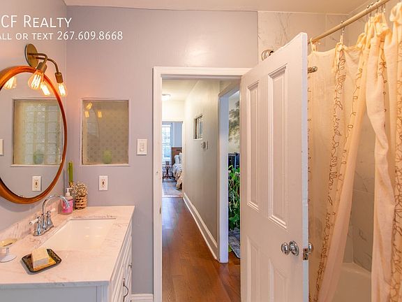 5th image of 308 Kater St