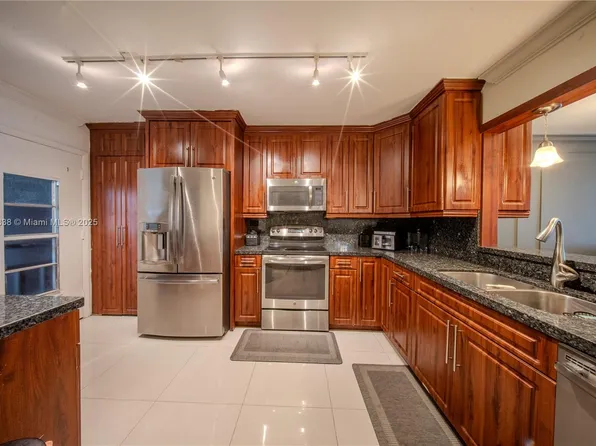 1660 NE 191st St #4101, Miami, FL 33179