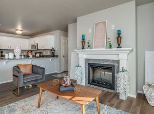 THE CROSSROAD COMMONS, Saukville, WI 53080