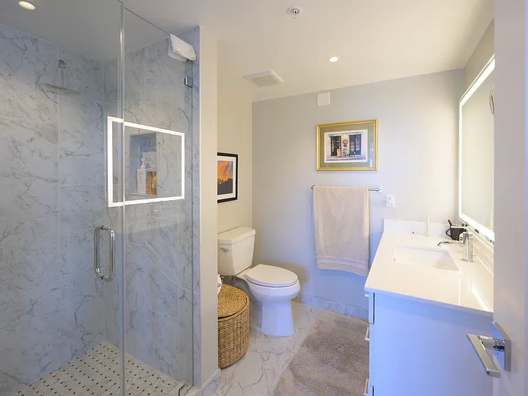 925 N Fairfax St #502 — Photo 13
