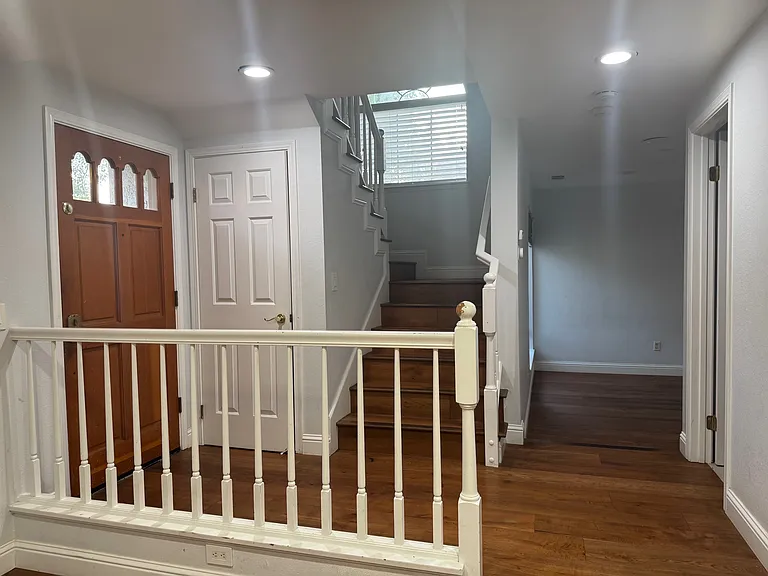 1258 Calle De Cuestanada — Photo 19