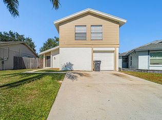 10315 Fernbrook Ln, Tampa, FL 33624