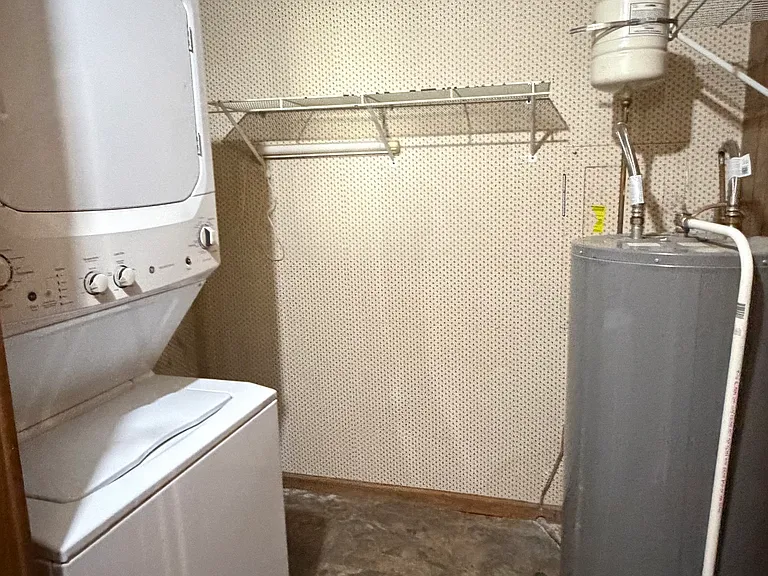9616 Brewer Dr — Photo 19