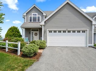 828 Ledgewood Way #828, Clinton, MA 01510